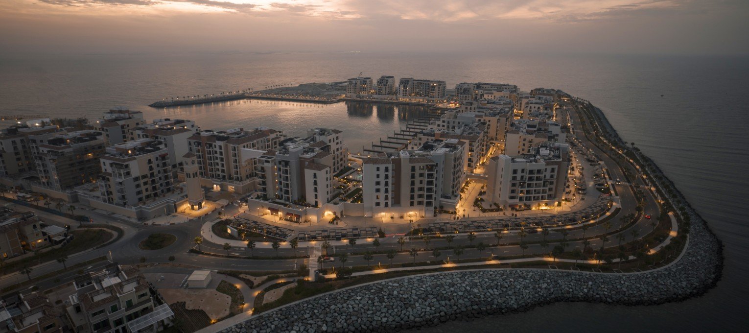 Port de La Mer on the La Mer waterfront